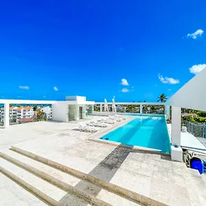 https://ducassi-suite-studios-bavaro-beach-wifi-tv-parking.comcaribbean.com
