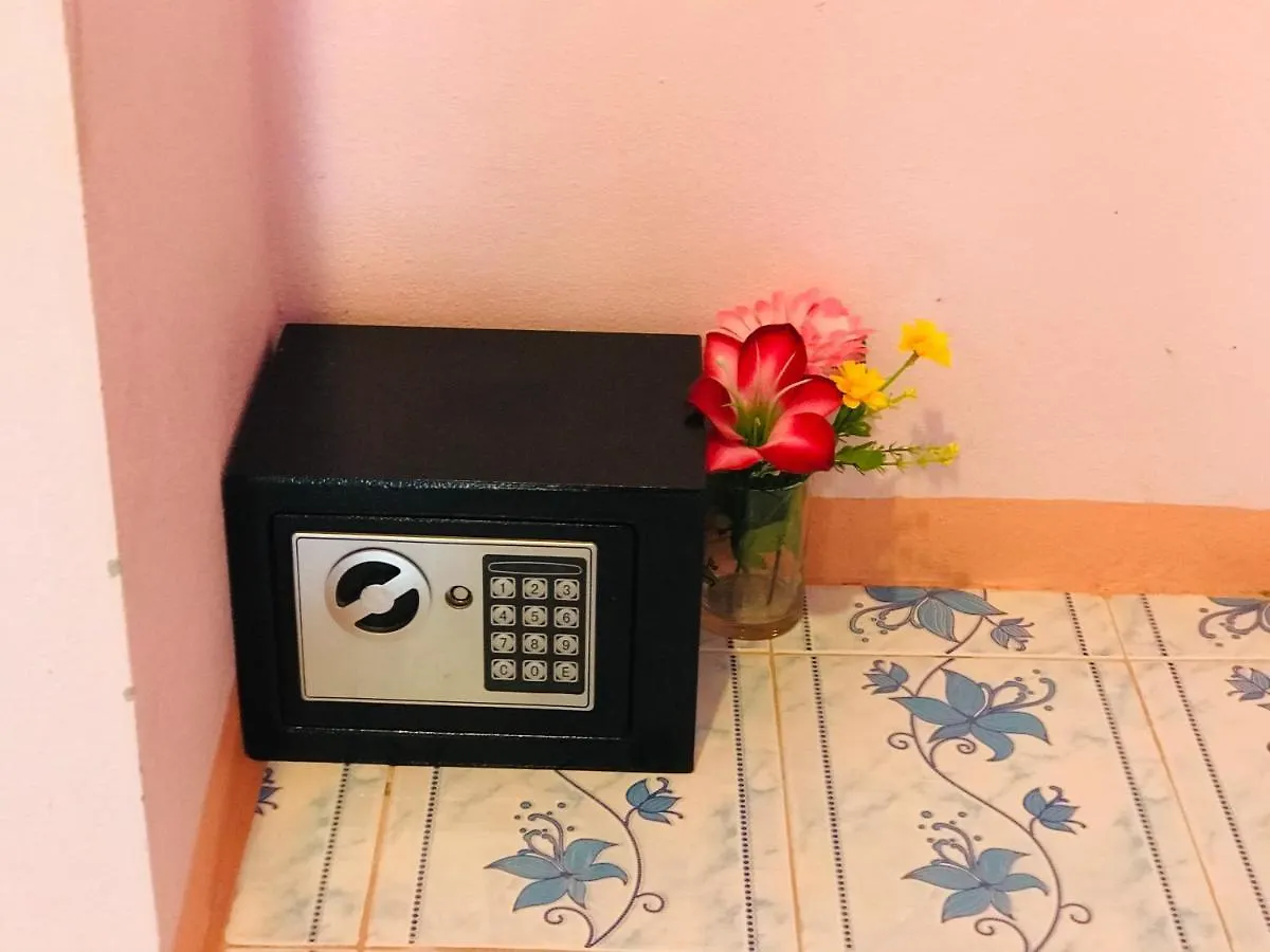 **  Rimsuan House Guest House Koh Lanta Thailand
